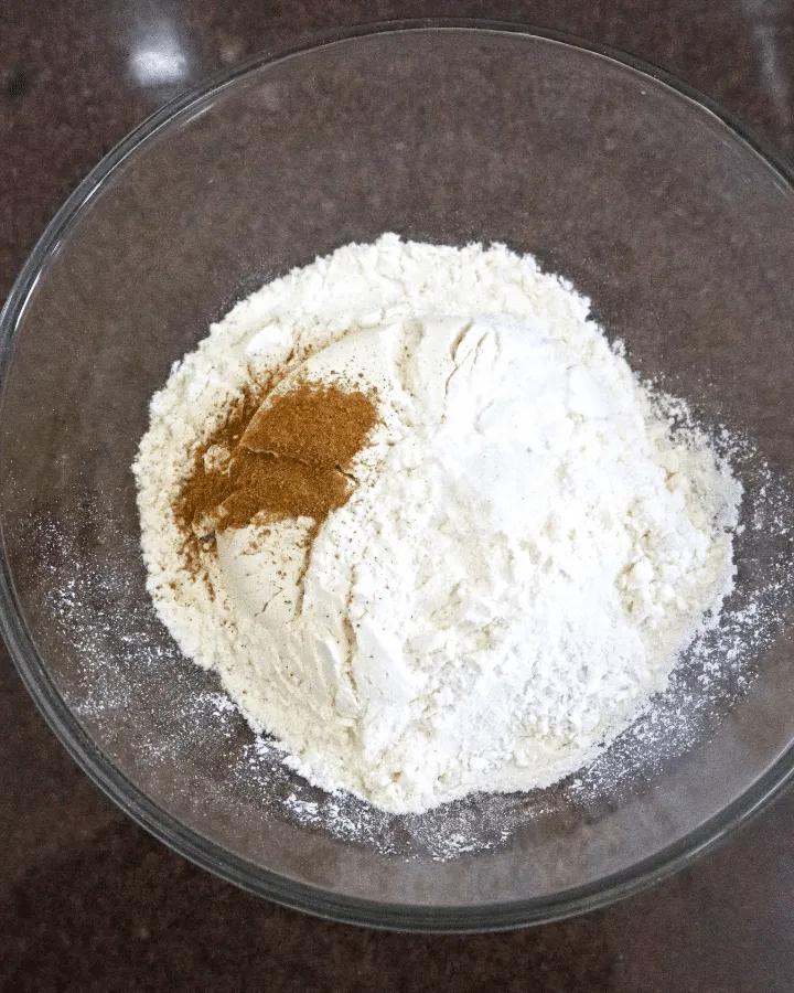 Dry ingredients whisked together for banana bread