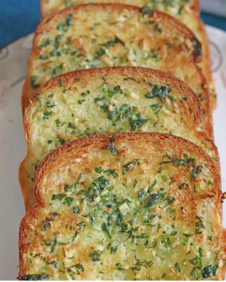 Air Fryer Garlic Bread: Crisp Crust, Melted Middle